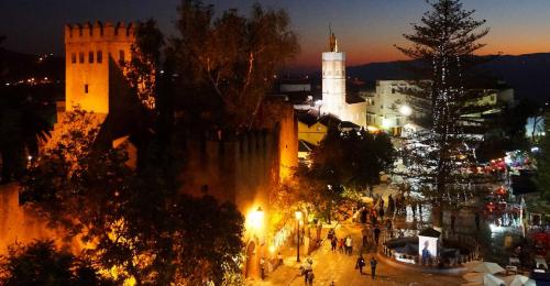 CHEFCHAOUEN- VISTA NOCTURNA DE LA PLAZASG
